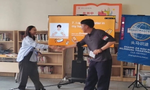 张家口市图书馆举办—Yes, stories! No, accidents！英文主题会议